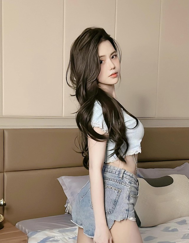 Chiêm ngưỡng loạt ảnh mới đăng, khó nhận ra nữ streamer từng khóc trên sóng live thuở nào- Ảnh 3.