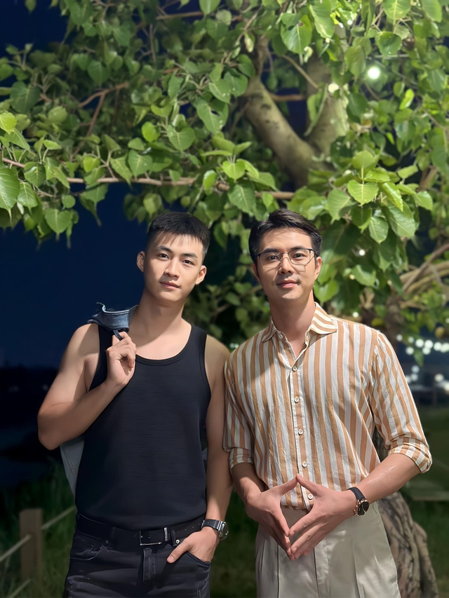 Chúng ta của 8 năm sau: Nam diễn viên mới xuất hiện, là người phá đám chuyện tình Dương - Tuấn?- Ảnh 1. Chúng ta của 8 năm sau: Nam diễn viên mới xuất hiện, là người phá đám chuyện tình Dương - Tuấn?- Ảnh 1.