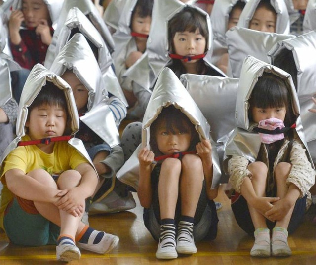 Động đất ở Nhật Bản: Khâm phục cách người Nhật bảo vệ những đứa trẻ khỏi thảm họa xảy ra "như cơm bữa"- Ảnh 5.