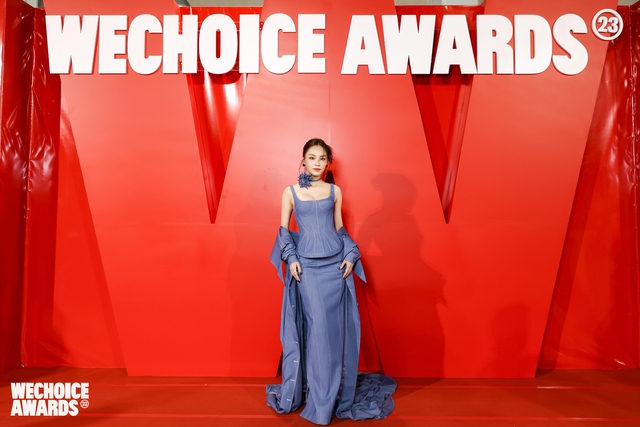 "Đại chiến hoa hậu" tại WeChoice Awards 2023: Lương Thuỳ Linh dịu kha, Vũ Thuý Quỳnh - Ngô Bảo Ngọc "chặt đẹp" thảm đỏ- Ảnh 2. "Đại chiến hoa hậu" tại WeChoice Awards 2023: Lương Thuỳ Linh dịu kha, Vũ Thuý Quỳnh - Ngô Bảo Ngọc "chặt đẹp" thảm đỏ- Ảnh 2.