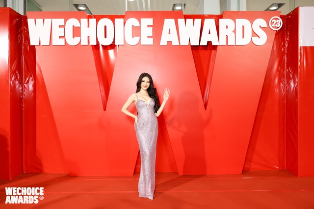 "Đại chiến hoa hậu" tại WeChoice Awards 2023: Lương Thuỳ Linh dịu kha, Vũ Thuý Quỳnh - Ngô Bảo Ngọc "chặt đẹp" thảm đỏ- Ảnh 16. "Đại chiến hoa hậu" tại WeChoice Awards 2023: Lương Thuỳ Linh dịu kha, Vũ Thuý Quỳnh - Ngô Bảo Ngọc "chặt đẹp" thảm đỏ- Ảnh 16.