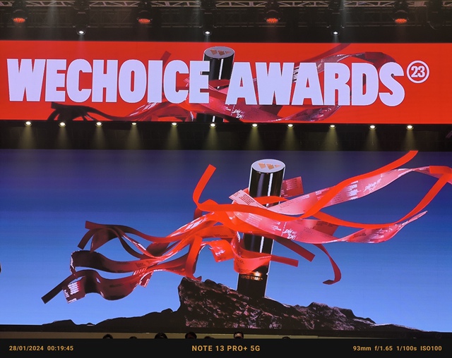 Hồ Ngọc Hà đăng khoảnh khắc được tlinh phát cuồng trong hậu trường WeChocie Awards, nói 1 câu gây chú ý khi bị so sánh- Ảnh 8.