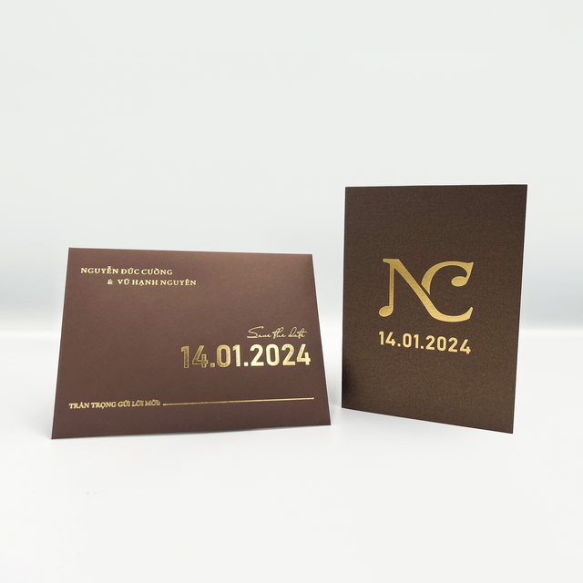 MC Anh Tuấn, Tuấn Hưng khoe thiệp cưới của Vũ Hạnh Nguyên - Nguyễn Đức Cường, gửi lời "dằn mặt" chú rể- Ảnh 5. MC Anh Tuấn, Tuấn Hưng khoe thiệp cưới của Vũ Hạnh Nguyên - Nguyễn Đức Cường, gửi lời "dằn mặt" chú rể- Ảnh 5.