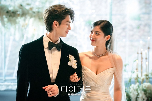 Phim của Kim Yoo Jung - Song Kang gây sốt MXH nhưng rating vẫn chạm đáy, hút fan chỉ nhờ cảnh tình tứ?- Ảnh 5.