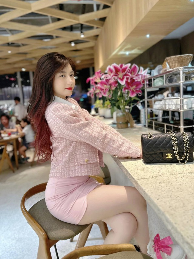 Hậu chia tay bạn trai streamer yêu 4 năm, hot girl công khai cuộc sống mới, có "thái độ" khi nhắc về chuyện cũ- Ảnh 3.