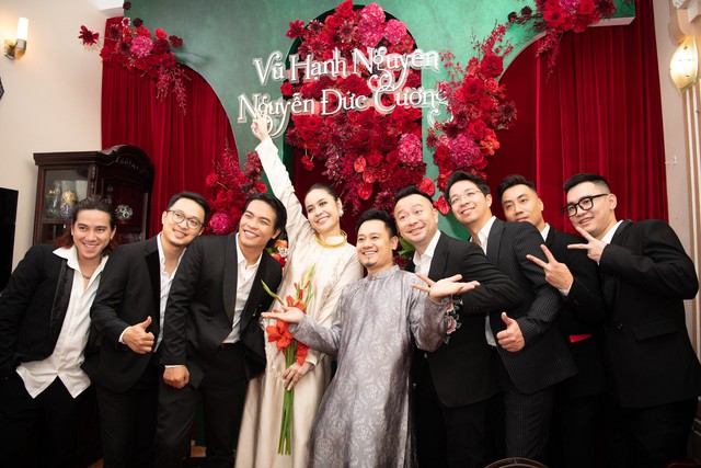"Yêu nữ" Vũ Hạnh Nguyên bật khóc trong ngày ăn hỏi với Nguyễn Đức Cường- Ảnh 8.