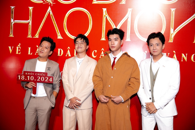 Drama hot nhất hôm nay: Trường Giang - HIEUTHUHAI chen hàng tại thảm đỏ, lỗi lớn nhất thuộc về 1 người- Ảnh 1. Drama hot nhất hôm nay: Trường Giang - HIEUTHUHAI chen hàng tại thảm đỏ, lỗi lớn nhất thuộc về 1 người- Ảnh 1.