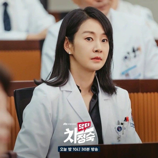 Vai nàng Dae Jang Geum vốn là của mỹ nhân này: Visual kém xa Lee Young Ae, sự nghiệp tụt dốc vì 1 tin đồn- Ảnh 5. Vai nàng Dae Jang Geum vốn là của mỹ nhân này: Visual kém xa Lee Young Ae, sự nghiệp tụt dốc vì 1 tin đồn- Ảnh 5.