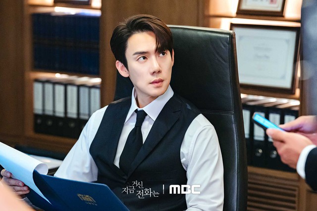Mỹ nam là tổng tài từ phim đến đời, thần thái ngút ngàn đúng chuẩn "giàu từ trong trứng nước"- Ảnh 3.
