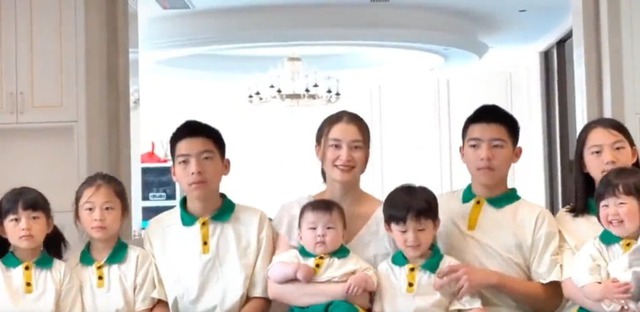Không muốn "phí phạm nguồn gene của chồng", bà mẹ xứ Trung đẻ 9 con trong 14 năm- Ảnh 3.