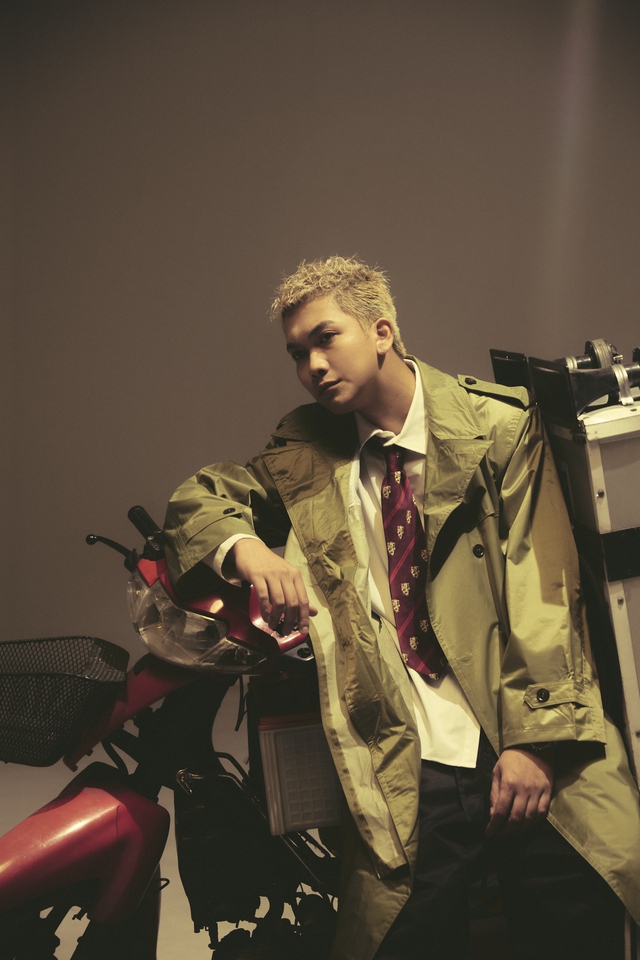 BigDaddy cùng "hoàng tử nhạc số" Vpop viết nhạc suy nhưng càng nghe càng thấy... lạ lắm!- Ảnh 4. BigDaddy cùng "hoàng tử nhạc số" Vpop viết nhạc suy nhưng càng nghe càng thấy... lạ lắm!- Ảnh 4.