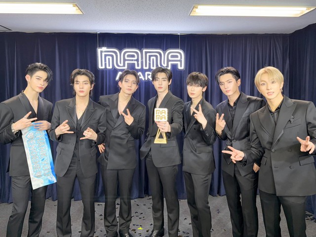 Tổng kết MAMA 2024: aespa -  SEVENTEEN bội thu, dàn siêu sao G-Dragon, Rosé và Bruno Mars hoan hỉ gặt giải- Ảnh 17.