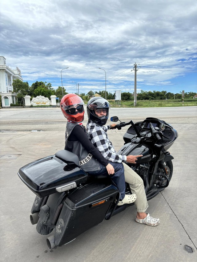 Cựu tiếp viên hàng không được CEO mang dàn mô tô 20 tỷ rước dâu gây "náo loạn": Cuộc sống hiện tại thế nào?- Ảnh 6.