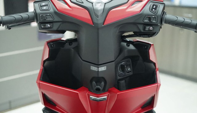 Xe tay ga mới của Honda là "con lai" của Air Blade, Vario và LEAD, nhưng bị chê vì một điều- Ảnh 9.