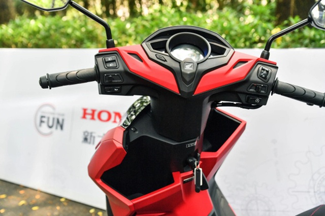 Xe tay ga mới của Honda là "con lai" của Air Blade, Vario và LEAD, nhưng bị chê vì một điều- Ảnh 4.