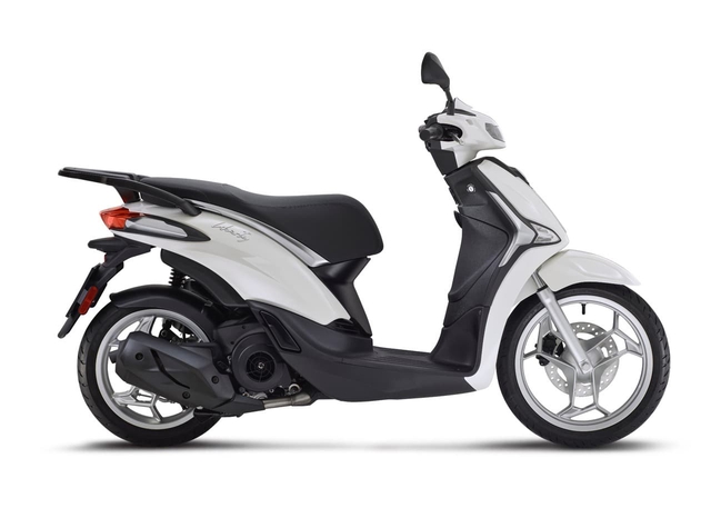 Siêu phẩm xe ga 150cc thương hiệu Ý ra mắt, đẹp sang át cả Honda SH - Ảnh 3. Siêu phẩm xe ga 150cc thương hiệu Ý ra mắt, đẹp sang át cả Honda SH - Ảnh 3.