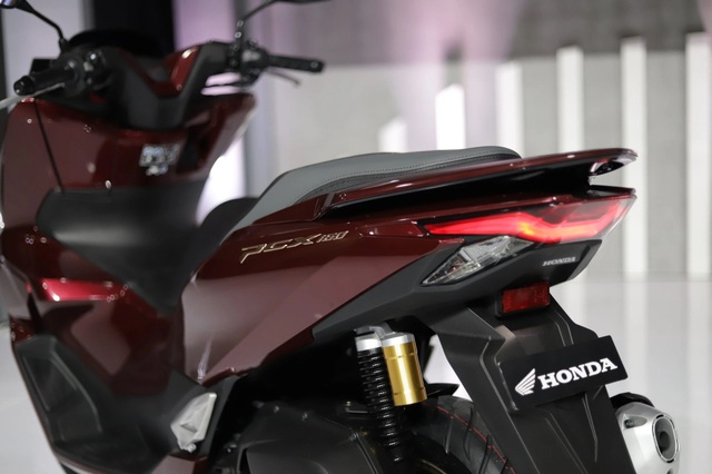 Honda ra mắt "vua xe ga" mới, được săn đón hơn cả Air Blade, giá từ 53 triệu đồng- Ảnh 8. Honda ra mắt "vua xe ga" mới, được săn đón hơn cả Air Blade, giá từ 53 triệu đồng- Ảnh 8.