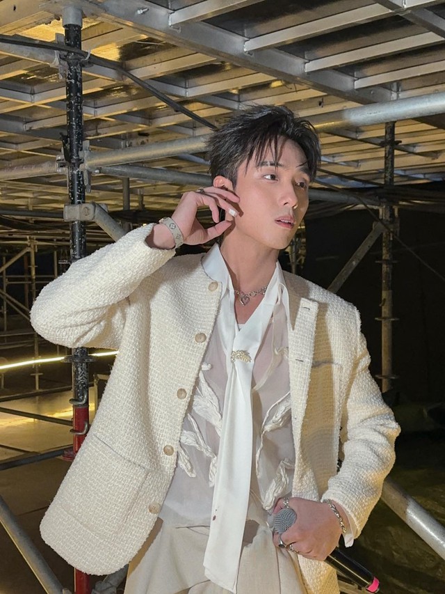 2 Anh Trai Say Hi lên tiếng nghi vấn tình cảm, Trấn Thành chốt ngay 1 câu gây chú ý- Ảnh 5. 2 Anh Trai Say Hi lên tiếng nghi vấn tình cảm, Trấn Thành chốt ngay 1 câu gây chú ý- Ảnh 5.