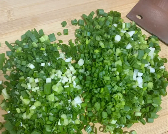 Bố tôi là "chiến thần mẹo vặt": Ông có 6 kỹ năng nhà bếp đỉnh nóc - kịch trần - bay phấp phới!- Ảnh 4. Bố tôi là "chiến thần mẹo vặt": Ông có 6 kỹ năng nhà bếp đỉnh nóc - kịch trần - bay phấp phới!- Ảnh 4.