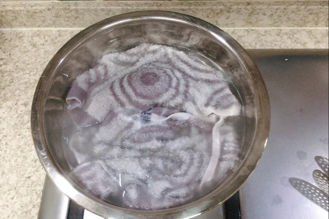Bố tôi là "chiến thần mẹo vặt": Ông có 6 kỹ năng nhà bếp đỉnh nóc - kịch trần - bay phấp phới!- Ảnh 15. Bố tôi là "chiến thần mẹo vặt": Ông có 6 kỹ năng nhà bếp đỉnh nóc - kịch trần - bay phấp phới!- Ảnh 15.