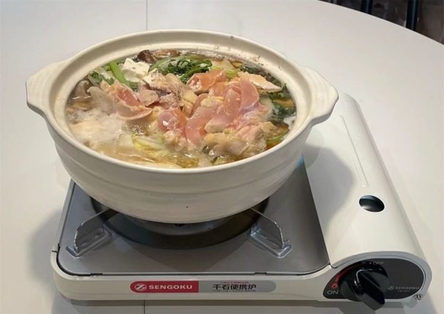 Bức ảnh ghi lại vẻ chật vật của tỷ phú "bán vịt kho" Trung Quốc khiến dân mạng xôn xao: Chuyện gì đã xảy ra?- Ảnh 4.