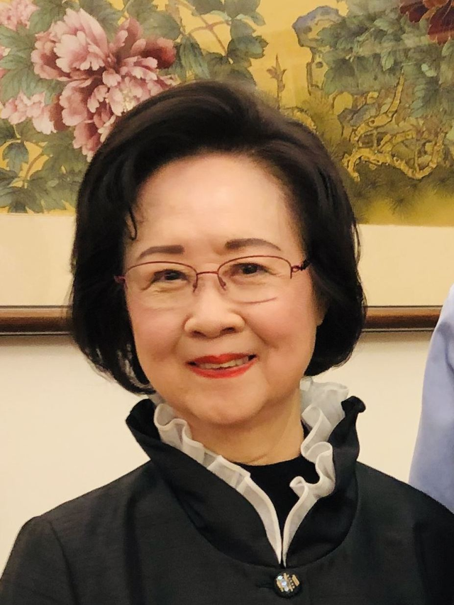Quỳnh Dao: Nữ sĩ tài hoa nhưng cuộc đời gắn liền với tiếng xấu "tiểu tam"- Ảnh 7.