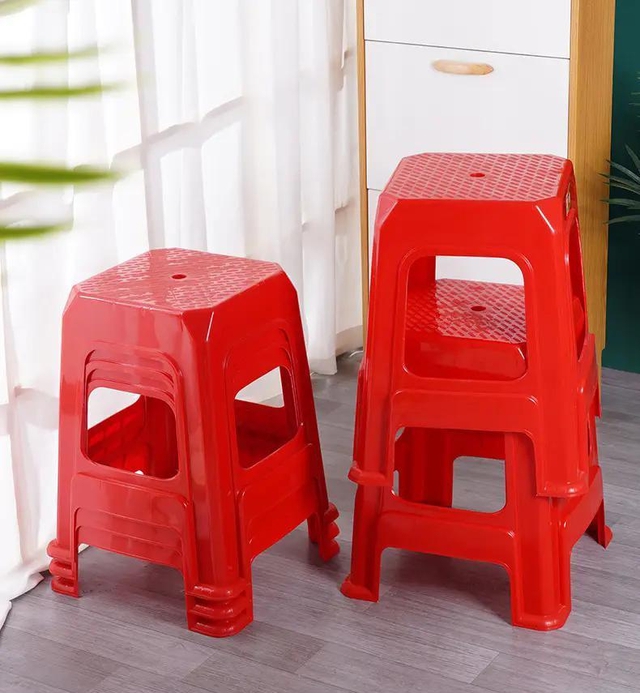 Ngồi ghế nhựa hàng chục năm, giờ tôi mới biết cách dùng chiếc lỗ nhỏ này: Tự trách mình "vô tri"- Ảnh 3.