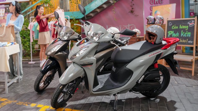 Giá Honda Vision 2025 rẻ dưới mức đề xuất, còn kèm thêm quà tặng đặc biệt thu hút nhiều chị em- Ảnh 1. Giá Honda Vision 2025 rẻ dưới mức đề xuất, còn kèm thêm quà tặng đặc biệt thu hút nhiều chị em- Ảnh 1.