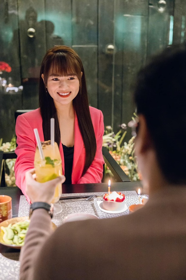 Sau 7 năm bên nhau, sao nữ Vbiz hạnh phúc đón tuổi mới bên chồng sắp cưới- Ảnh 1.