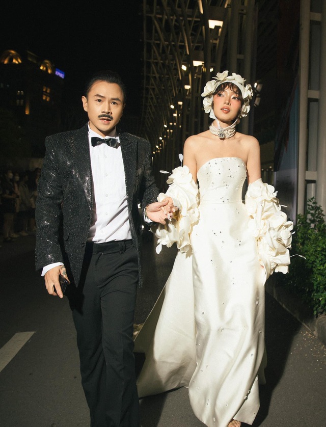 Sau khi rút lui khỏi Fashion Week, Châu Bùi khoe khoảnh khắc hiếm bên Binz- Ảnh 4. Sau khi rút lui khỏi Fashion Week, Châu Bùi khoe khoảnh khắc hiếm bên Binz- Ảnh 4.