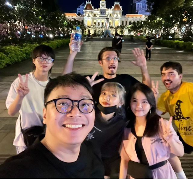 Từng bị tố đạo 1 rapper nước ngoài, LowG mời hẳn "chính chủ" vào "check VAR" cũng như đóng MV mới!- Ảnh 4. Từng bị tố đạo 1 rapper nước ngoài, LowG mời hẳn "chính chủ" vào "check VAR" cũng như đóng MV mới!- Ảnh 4.