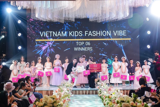 Dancer nhí được ví như "viên kim cương" trên sàn diễn thời trang Hà thành là ai?- Ảnh 7.