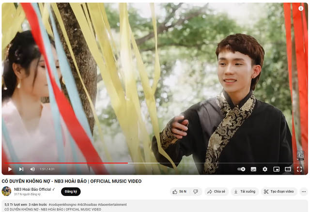 Giai điệu "Một người đứng từ xa chờ anh về" mà Hương Giang, cặp "chú Ninh - anh Âm"... quẩy nhiệt tình là của ai?- Ảnh 4.