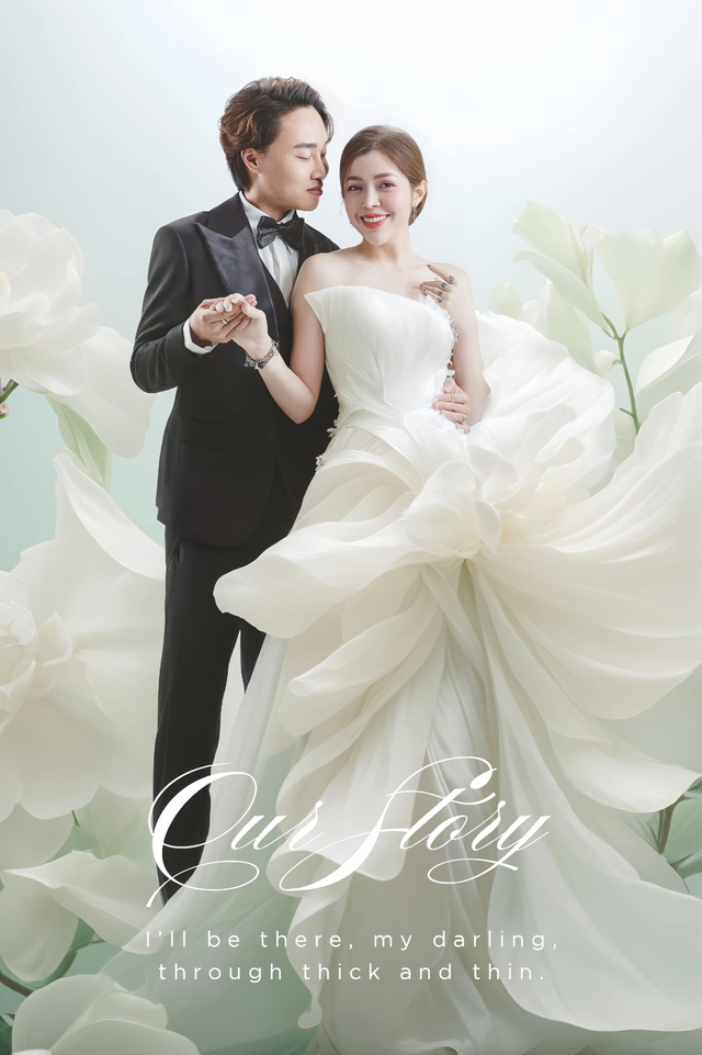Đám cưới miền Tây ngập vàng, Lê Bống và dàn khách  diện áo bà ba quấn khăn rằn "đổ bộ": Cô dâu là ai?- Ảnh 6.