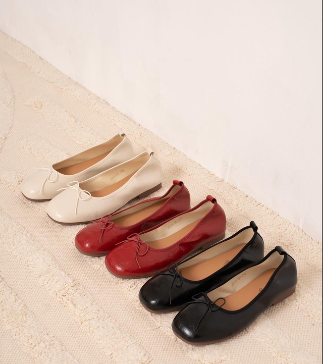 4 mẫu giày "on-trend" mùa Xuân Hè năm nay: Sắm đủ thì nàng không bao giờ thất bại trong việc diện đẹp- Ảnh 15.