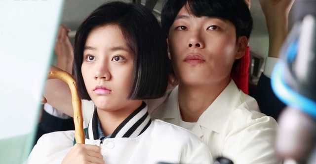 Hyeri - "nữ phụ" trong drama tình ái của Han So Hee: Nghi vấn dao kéo, debut với nhóm nhạc nhiều tranh cãi phản cảm- Ảnh 8.
