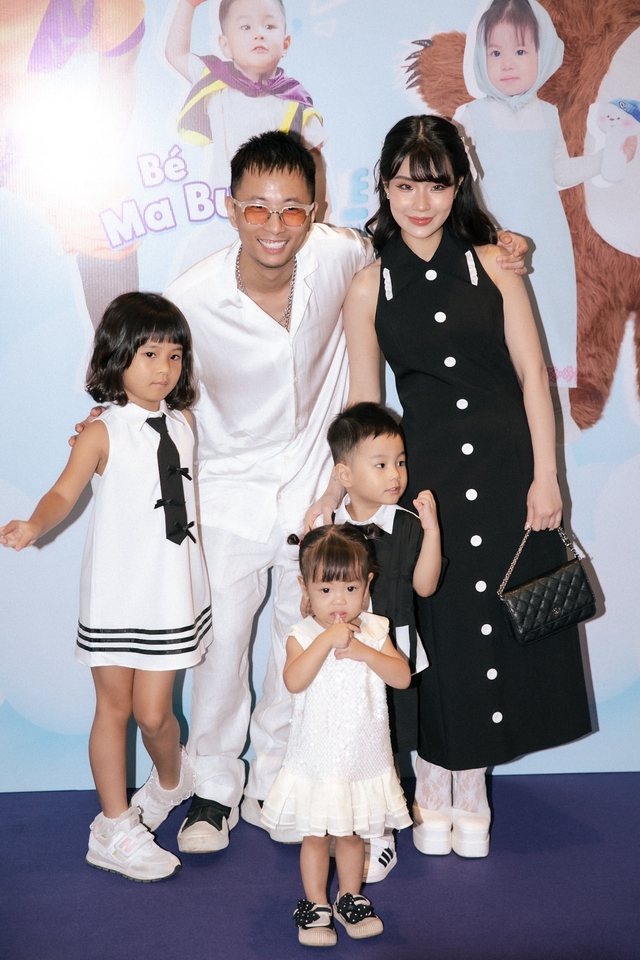 Idol nhí "Pam iu ơi" e thẹn né ống kính, Trương Mỹ Nhân khoe visual rạng rỡ hậu sinh nở giữa sự kiện- Ảnh 7. Idol nhí "Pam iu ơi" e thẹn né ống kính, Trương Mỹ Nhân khoe visual rạng rỡ hậu sinh nở giữa sự kiện- Ảnh 7.