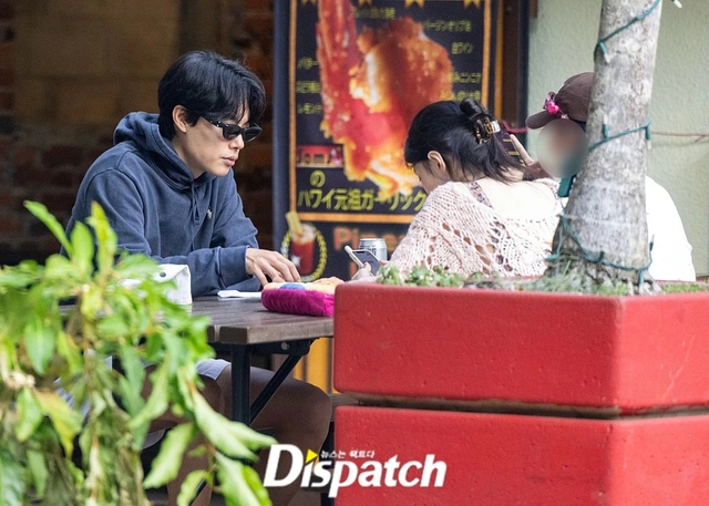 Sau khi được Dispatch "giải oan" vụ làm tiểu tam, Han So Hee lập tức có động thái gây chú ý- Ảnh 4. Sau khi được Dispatch "giải oan" vụ làm tiểu tam, Han So Hee lập tức có động thái gây chú ý- Ảnh 4.