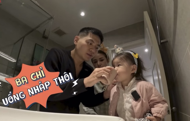 Idol nhí “Pam Iu Ơi” suýt trớ trong lần đầu lên sóng truyền hình, lí do tại ba Long Hạt Nhài?- Ảnh 2.
