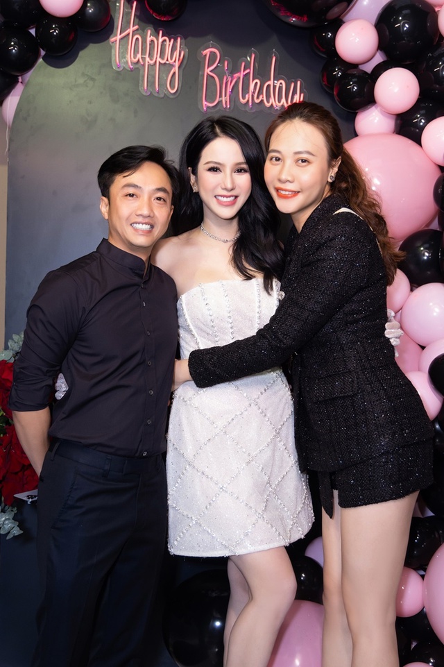 Cường Đô La bất thình lình hỏi Diệp Lâm Anh 1 câu trên livestream, Đàm Thu Trang bối rối lấy tay cản chồng- Ảnh 6.