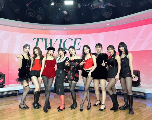 Độc lạ nhóm nữ Kpop: Comeback liên tục "flop", bài cũ ra 6-7 năm trước thì lại trỗi dậy viral!- Ảnh 1.