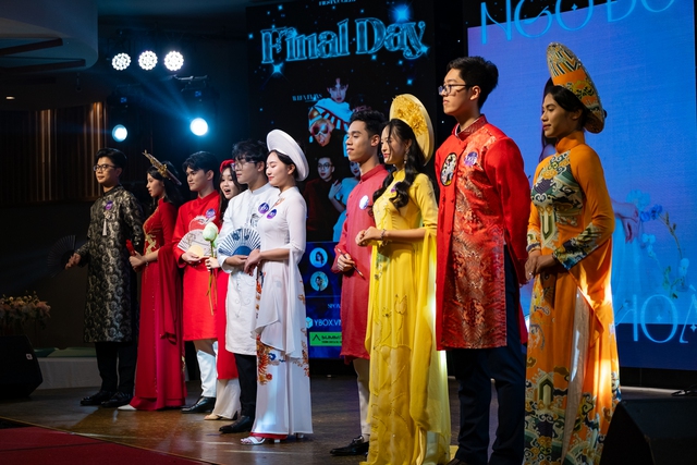 Cặp nam thanh nữ tú vừa lên ngôi Tân Đại sứ của Chuyên Sư phạm: Tài - sắc đều xứng đáng!- Ảnh 1. Cặp nam thanh nữ tú vừa lên ngôi Tân Đại sứ của Chuyên Sư phạm: Tài - sắc đều xứng đáng!- Ảnh 1.