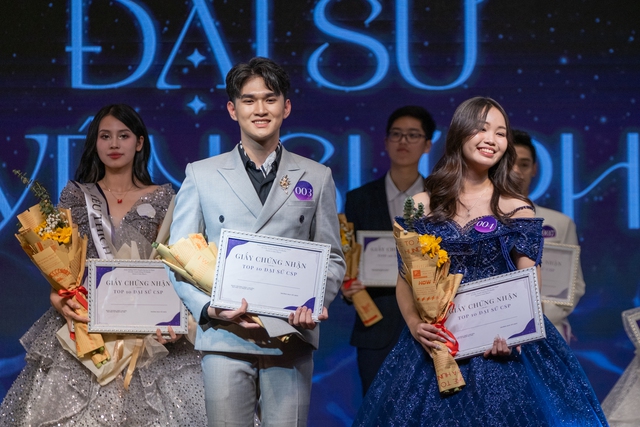 Cặp nam thanh nữ tú vừa lên ngôi Tân Đại sứ của Chuyên Sư phạm: Tài - sắc đều xứng đáng!- Ảnh 7. Cặp nam thanh nữ tú vừa lên ngôi Tân Đại sứ của Chuyên Sư phạm: Tài - sắc đều xứng đáng!- Ảnh 7.