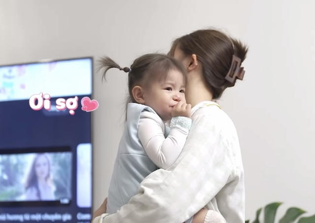 “Pam iu ơi” sợ hãi khóc mếu, hốt hoảng chạy trốn bố mẹ vì lý do dở khóc dở cười- Ảnh 8. “Pam iu ơi” sợ hãi khóc mếu, hốt hoảng chạy trốn bố mẹ vì lý do dở khóc dở cười- Ảnh 8.