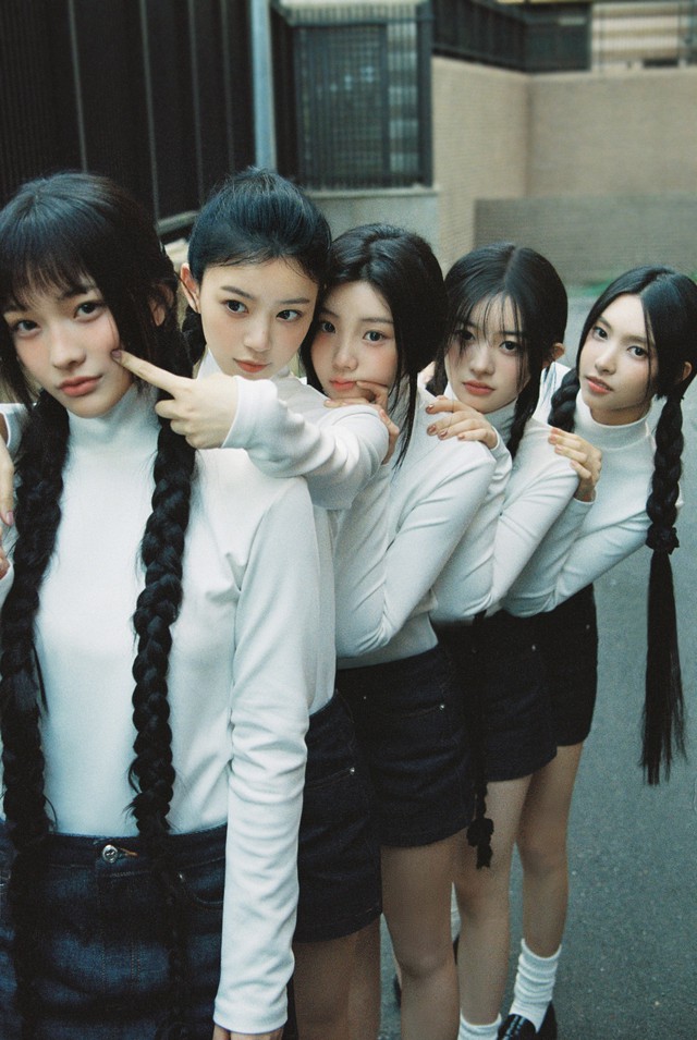 HYBE “nhân bản" nhóm nữ: Nhạc không quá 3 phút, visual xinh lung linh, khả năng tạo trend dẫn đầu Kpop- Ảnh 1.