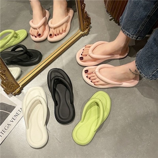 Tưởng chỉ loẹt quẹt đi chợ, nào ngờ dép lê được hội sành điệu cực mê: Từ 33k nàng mua đc 3 đôi về diện- Ảnh 4.