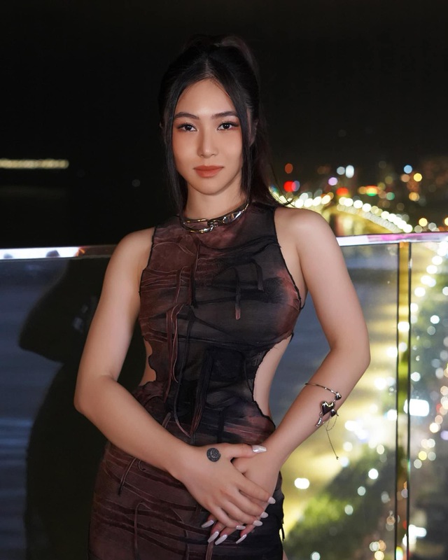 Rộ hình ảnh Hương Tràm xuất hiện bên 2 nhóc tỳ, đã bí mật sinh con ở Mỹ?- Ảnh 4.