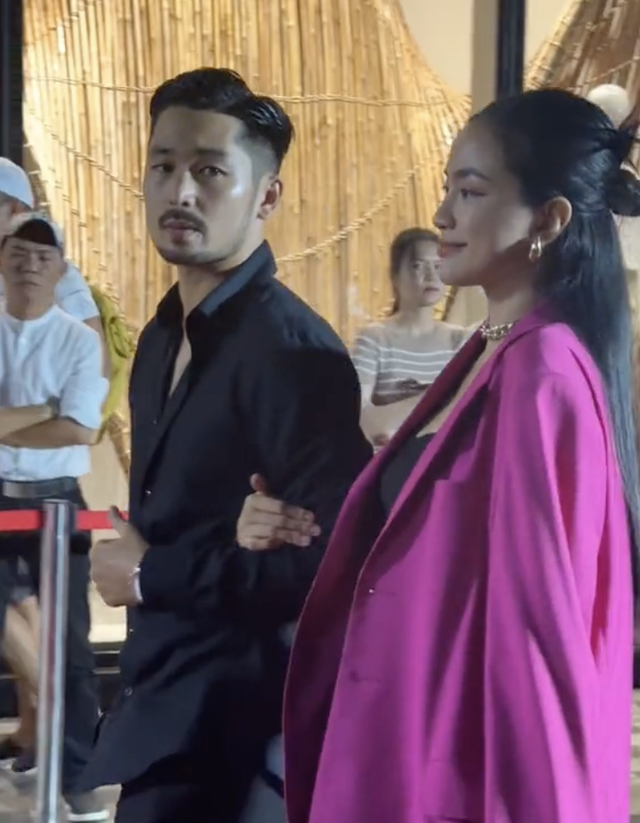 Mỹ nhân "biến mất" khỏi showbiz bất ngờ ôm bụng bầu vượt mặt dự sự kiện- Ảnh 3.