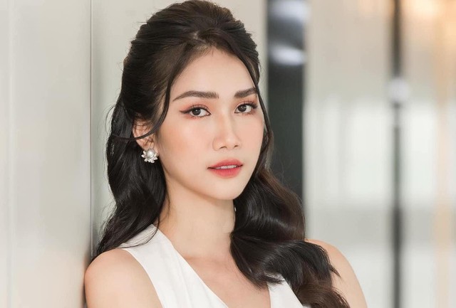 Học vấn 2 MC phiên dịch trực tiếp Chung kết Miss World 2024: Một là Á hậu "đỉnh lưu", người còn lại thế nào?- Ảnh 1.