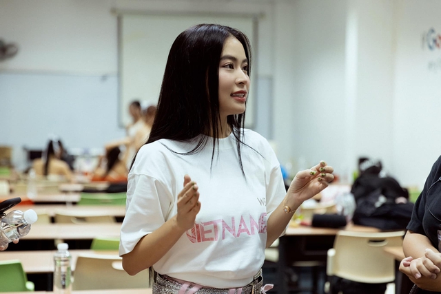 Hoàng Thuỳ Linh lộ loạt hấu hiệu mẹ bầu: Mất tích khỏi showbiz, nhan sắc lạ lẫm trong lần hiếm hoi lộ diện- Ảnh 3.
